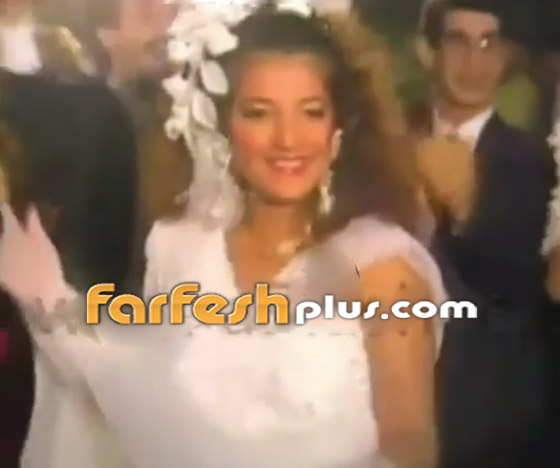 صورة نادرة: ميادة الحناوي تمنح أصالة قبلة بحفل زفافها الاول.. لن تصدٌق كم تغيٌرت بعد 35 سنة من عمليات التجميل! صورة رقم 5