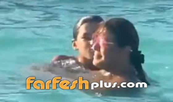 فيديو هالة صدقي بالمايوه تستعرض مهارتها بالسباحة صورة رقم 2 فيديو هالة صدقي بالمايوه تستعرض مهارتها بالسباحة صورة رقم 2