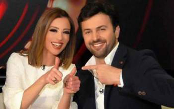 نجمات عربيات وأجنبيات طلبن يد أزواجهن منهن شيرين، نجلاء وبريتني صورة رقم 9 نجمات عربيات وأجنبيات طلبن يد أزواجهن منهن شيرين، نجلاء وبريتني صورة رقم 9