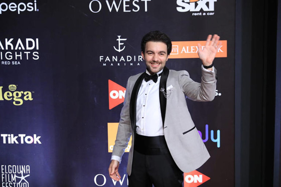 بالصور - مواقف أثارت الجدل في افتتاح مهرجان الجونة 2020 صورة رقم 17