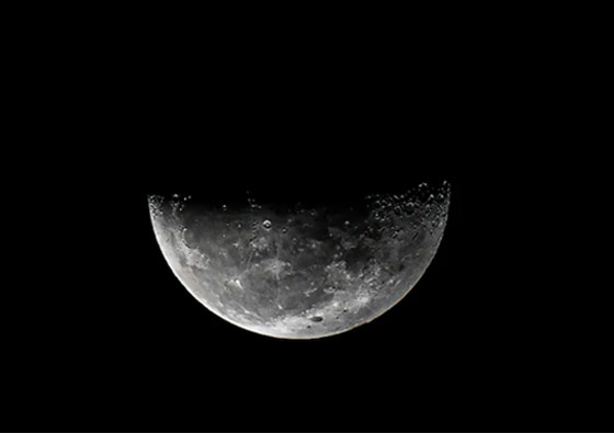 فيديو وصور.. اكتشاف مزلزل ضخم تعلنه ناسا: مياه على سطح القمر! صورة رقم 14