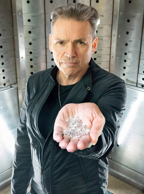 فيديو وصور: إنتاج ألماس صديق للبيئة مصنوع بالكامل من الهواء صورة رقم 1