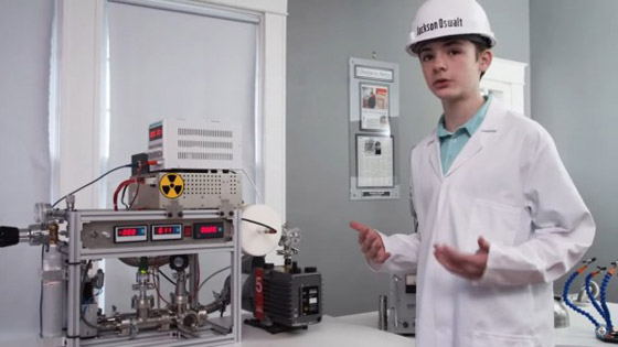 طفل أمريكي يدخل موسوعة غينيس كأصغر عالم نووي في العالم! صورة رقم 13