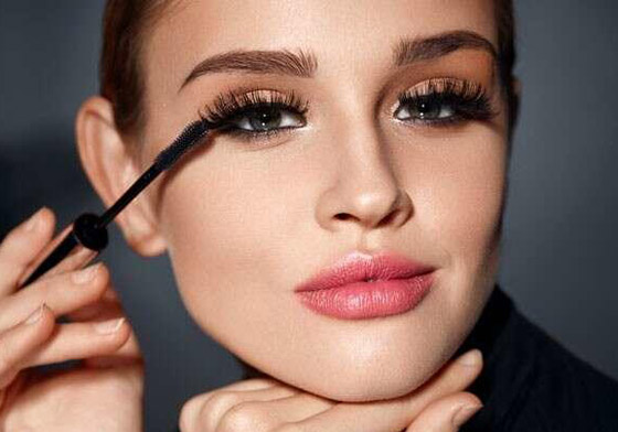 وصفات سيروم طبيعي لتكثيف وتطويل الرموش من أول أسبوع صورة رقم 4