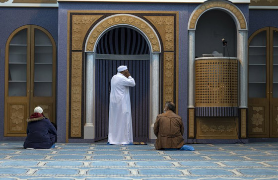 افتتاح أول مسجد بالعاصمة اليونانية منذ رحيل العثمانيين قبل 200 عام صورة رقم 1 افتتاح أول مسجد بالعاصمة اليونانية منذ رحيل العثمانيين قبل 200 عام صورة رقم 1