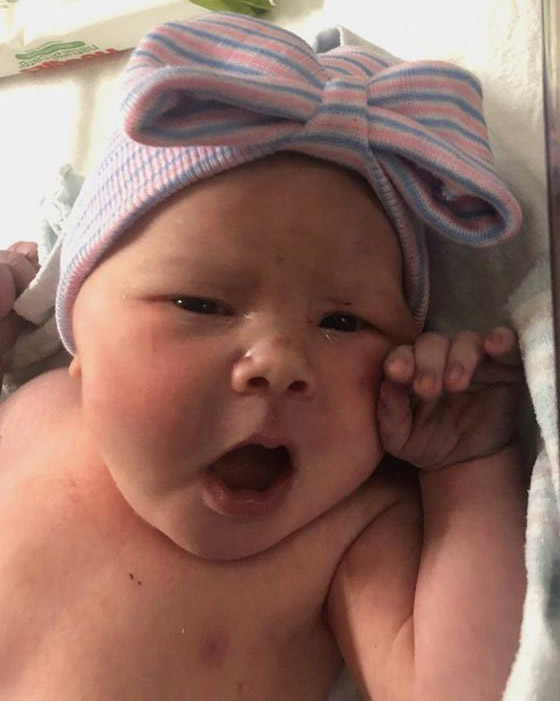 بعد 14 ابنا.. زوجان أمريكيان يرزقان بطفلة بعد 3 عقود من زواجهما! صورة رقم 6