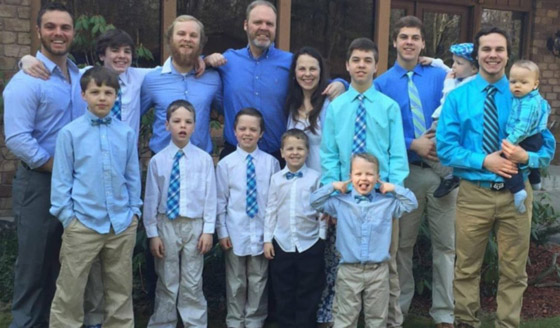 بعد 14 ابنا.. زوجان أمريكيان يرزقان بطفلة بعد 3 عقود من زواجهما! صورة رقم 11