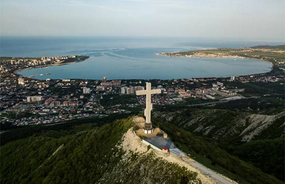 حيث تلتقي السماء بالأرض.. مناظر طبيعية خلابة ووجهات سياحية في روسيا صورة رقم 6