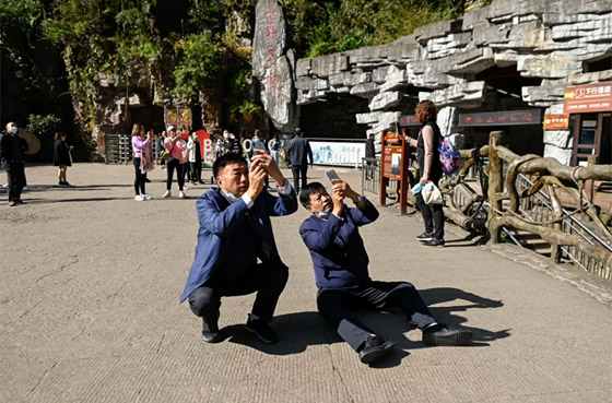 بالصور: مصعد (100 تنين) في الصين أعلى مصعد في العالم! صورة رقم 5