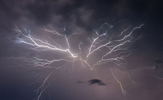 بروق كتاتمبو.. تعرفوا إلى الظاهرة الطبيعية العجيبة والنادرة جدا! صورة رقم 13