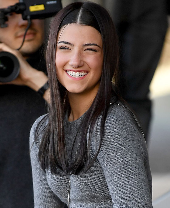 تشارلي داميليو (16 عاما) أول نجمة تجمع 100 مليون متابع على تيك توك صورة رقم 2 تشارلي داميليو (16 عاما) أول نجمة تجمع 100 مليون متابع على تيك توك صورة رقم 2