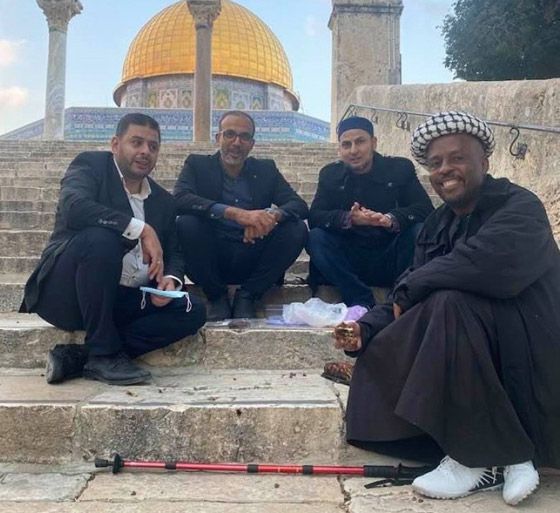 قصة الجنوب إفريقي تكالا الذي وصل القدس مشيا برحلة استغرقت عامين! صورة رقم 1 قصة الجنوب إفريقي تكالا الذي وصل القدس مشيا برحلة استغرقت عامين! صورة رقم 1