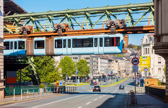 بالصور: تعرفوا إلى 8 من أغرب وسائل النقل المستخدمة حول العالم! صورة رقم 3