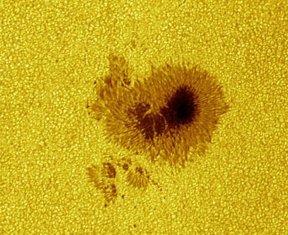 أكثر صورة مفصلة لبقعة مظلمة على الشمس.. قطرها أكبر من الأرض! صورة رقم 7