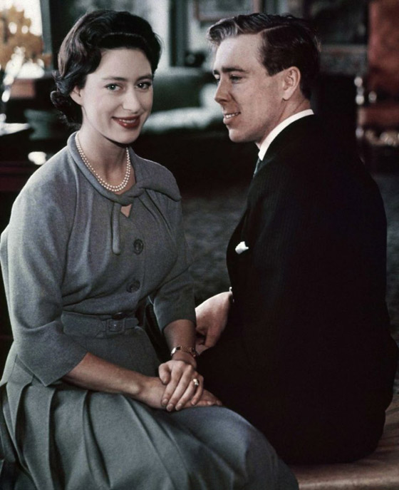 من إليزابيث لميغان.. كيف بدأت قصص الحب في القصر الملكي البريطاني؟ صورة رقم 2 من إليزابيث لميغان.. كيف بدأت قصص الحب في القصر الملكي البريطاني؟ صورة رقم 2