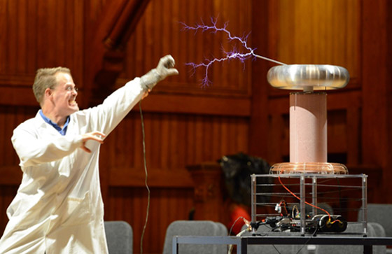 تعرفوا على جائزة إيغ نوبل للحماقة والاكتشافات السخيفة وأبرز الفائزين بها! صورة رقم 4