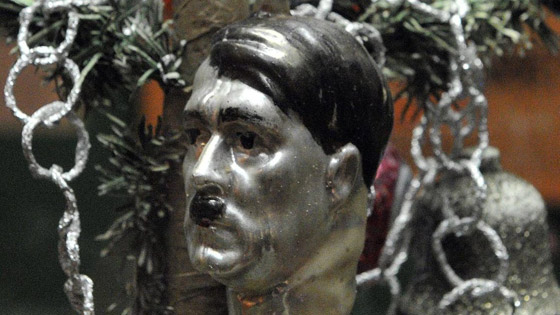 هكذا حاول هتلر القضاء على الكريسماس.. وفشل صورة رقم 3 هكذا حاول هتلر القضاء على الكريسماس.. وفشل صورة رقم 3