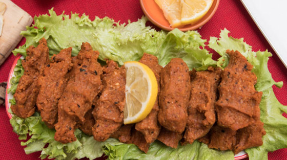 مُشبعة وقليلة السعرات الحرارية.. إليكم وصفة الكبة النية التركية الشهية صورة رقم 6
