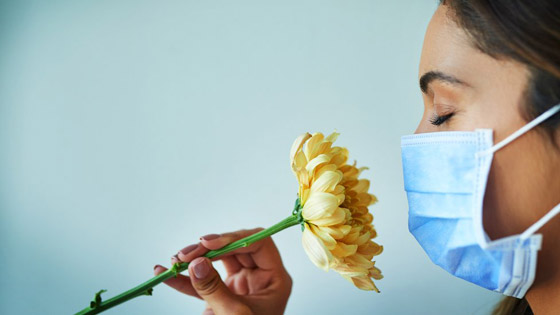 علماء يحددون متى يستعيد الإنسان حاسة الشم بعد كوفيد-19 صورة رقم 1