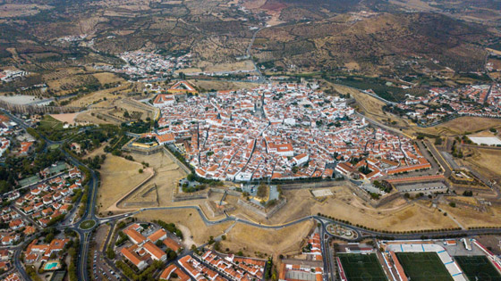 يمكن رؤيتها من الأعلى.. إليكم أجمل المدن نجمية الشكل في أوروبا صورة رقم 11