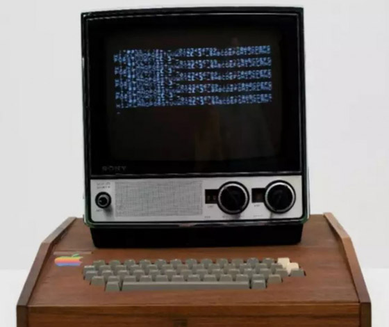 عرض كمبيوتر آبل نادر عمره 45 عاما للبيع بـ1.5 مليون دولار! صور صورة رقم 3