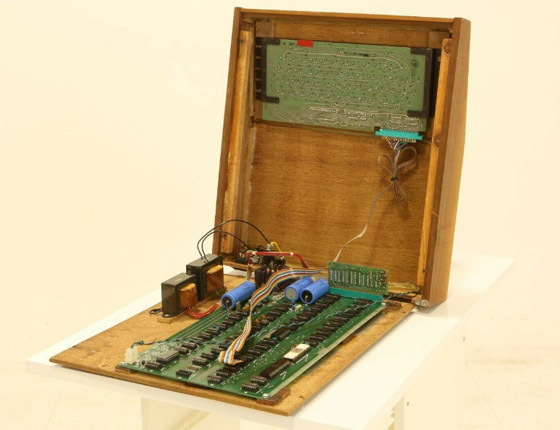 عرض كمبيوتر آبل نادر عمره 45 عاما للبيع بـ1.5 مليون دولار! صور صورة رقم 5