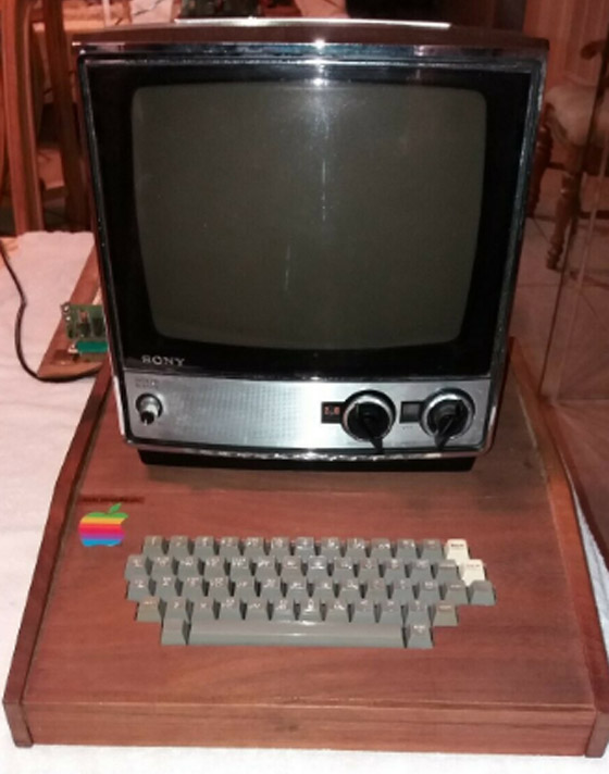 عرض كمبيوتر آبل نادر عمره 45 عاما للبيع بـ1.5 مليون دولار! صور صورة رقم 9