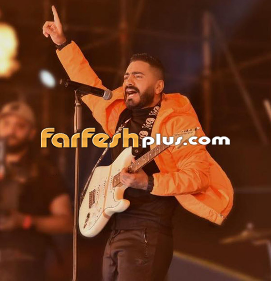 فيديو: تامر حسني يفاجئ احدى معجباته بعد أن أصيبت بالشلل وفقدت الذاكرة صورة رقم 24 فيديو: تامر حسني يفاجئ احدى معجباته بعد أن أصيبت بالشلل وفقدت الذاكرة صورة رقم 24