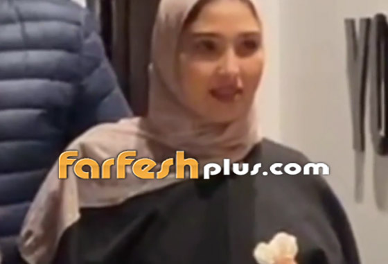 فيديو: تامر حسني يفاجئ احدى معجباته بعد أن أصيبت بالشلل وفقدت الذاكرة صورة رقم 3 فيديو: تامر حسني يفاجئ احدى معجباته بعد أن أصيبت بالشلل وفقدت الذاكرة صورة رقم 3