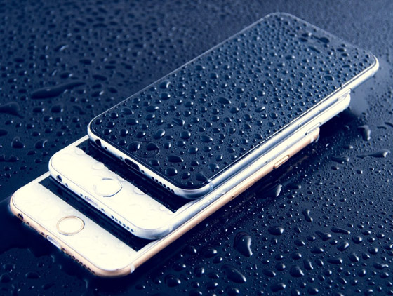 إليكم القواعد والطرق المناسبة لإنقاذ الهاتف إذا سقط في المياه صورة رقم 5