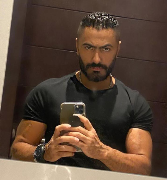 تامر حسني: نواجه الآن حقد وغل وطاقة سلبية غير طبيعية صورة رقم 5