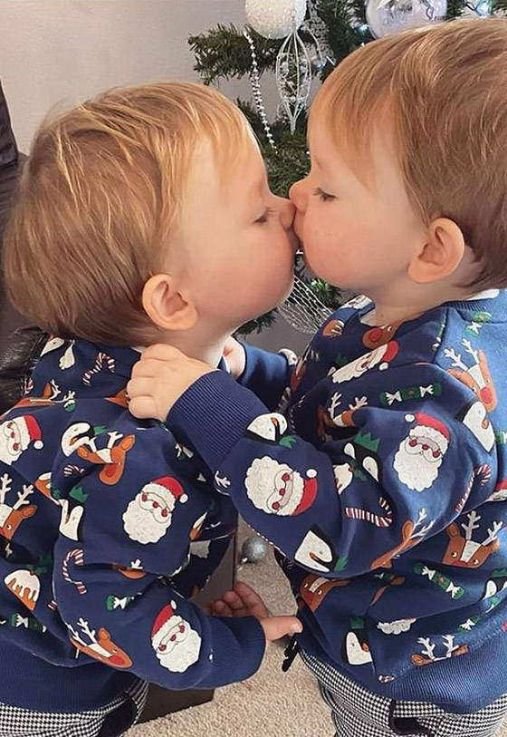 بحالة نادرة لأول مرة.. بريطانية تلد توأمين متماثلين بيومين وكيسين مختلفين! صورة رقم 11