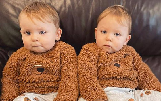 بحالة نادرة لأول مرة.. بريطانية تلد توأمين متماثلين بيومين وكيسين مختلفين! صورة رقم 15