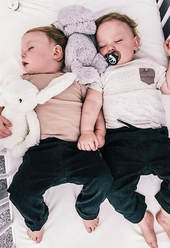 بحالة نادرة لأول مرة.. بريطانية تلد توأمين متماثلين بيومين وكيسين مختلفين! صورة رقم 17