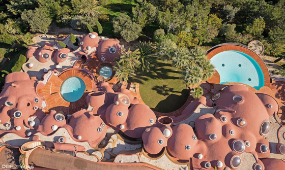 بالصور: تعرفوا إلى مبان غريبة بتصميمات فريدة وخيالية حول العالم صورة رقم 11