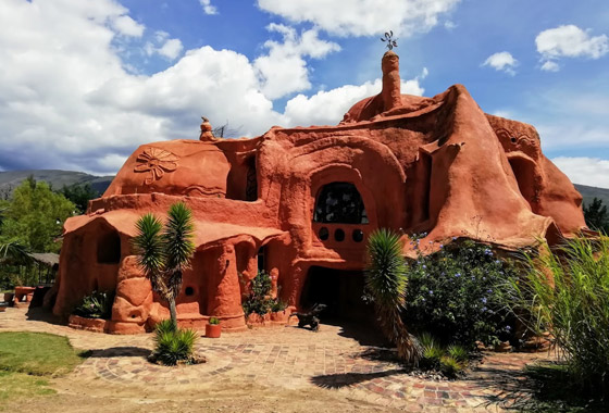 بالصور: تعرفوا إلى مبان غريبة بتصميمات فريدة وخيالية حول العالم صورة رقم 12