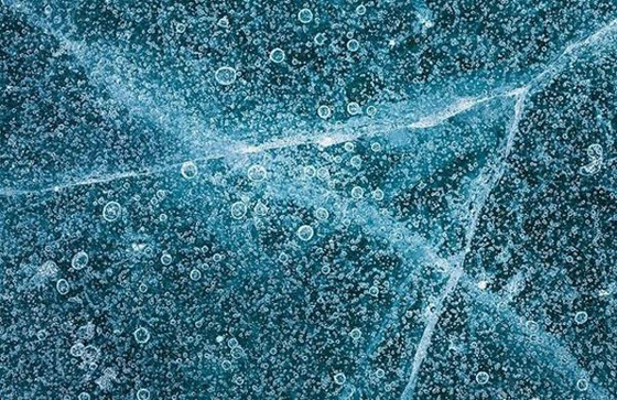 بالصور: إليكم جولة حول أجمل وأغرب البحيرات في العالم صورة رقم 4