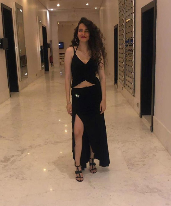 هنا ابنة إبراهيم يسري تجميع بين فيروز وأديل في أغنية جديدة (فيديو) صورة رقم 4 هنا ابنة إبراهيم يسري تجميع بين فيروز وأديل في أغنية جديدة (فيديو) صورة رقم 4