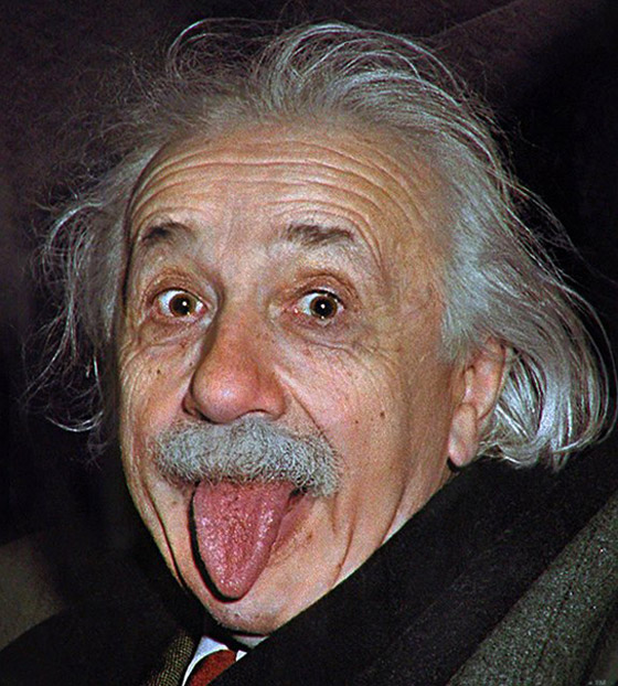 ما قصة الصورة التاريخية التي أخرج فيها الفيزيائي آينشتاين لسانه؟ صورة رقم 4 ما قصة الصورة التاريخية التي أخرج فيها الفيزيائي آينشتاين لسانه؟ صورة رقم 4