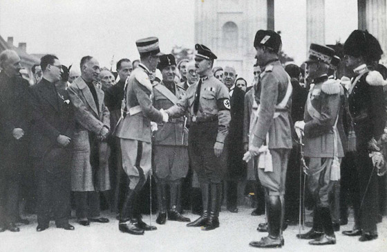 مصمم نظام مراكز الاعتقال النازية.. رجل كان بمصحة عقلية! صورة رقم 1 مصمم نظام مراكز الاعتقال النازية.. رجل كان بمصحة عقلية! صورة رقم 1