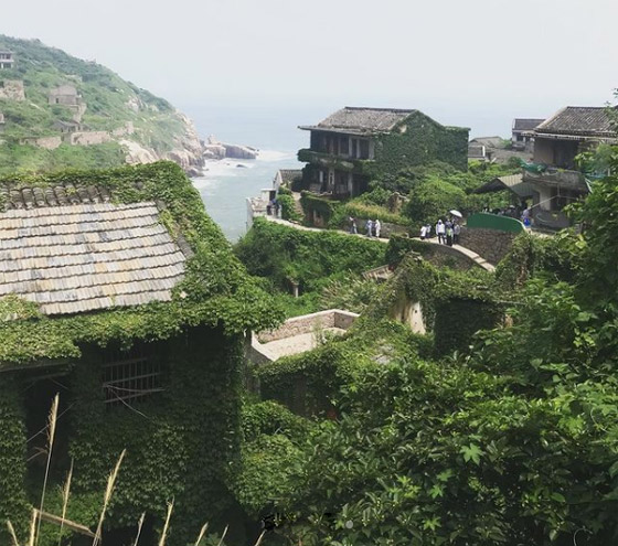 هوتوان.. قرية مهجورة ساحرة غمرتها الأعشاب! صور صورة رقم 17