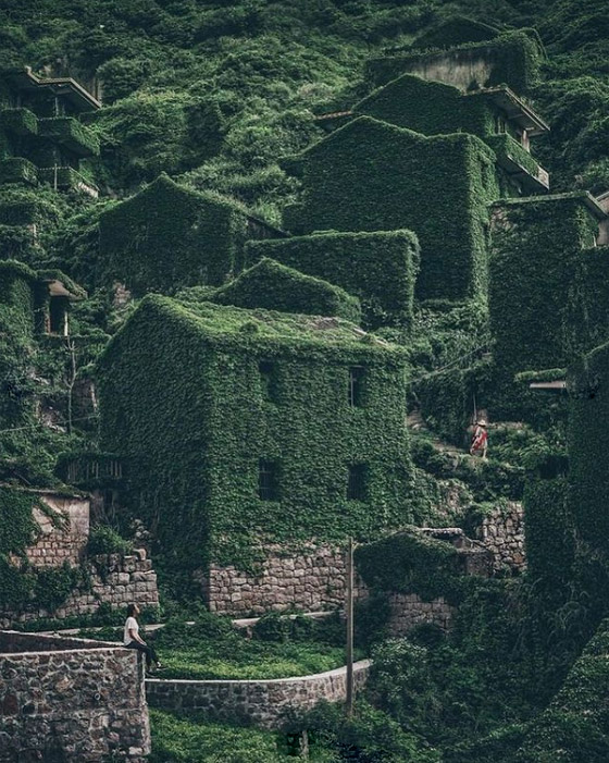 هوتوان.. قرية مهجورة ساحرة غمرتها الأعشاب! صور صورة رقم 21