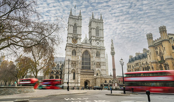 بينها الأهرامات ومسجد قبة الصخرة.. إليكم أجمل 50 مبنى حول العالم صورة رقم 3