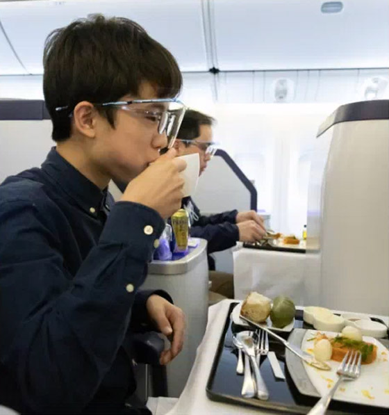 شركة طيران يابانية تحول طائراتها إلى مطاعم لمواجهة أزمة كورونا! صور صورة رقم 9