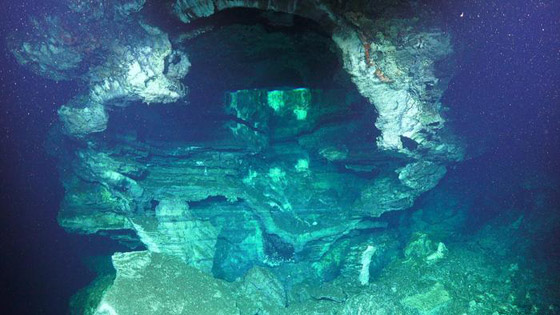 أهلا بكم في عالم آخر.. في أعماق البحار الغامضة والمثيرة صورة رقم 10