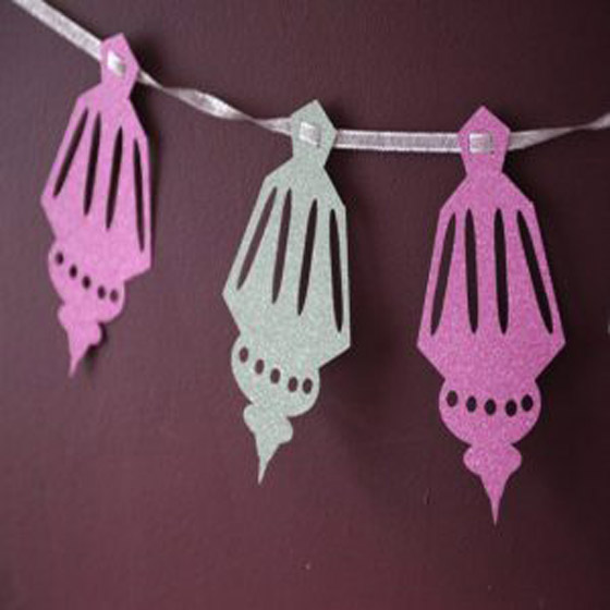 فانوس رمضان: اصنعيه مع أطفالك بمكونات بسيطة صورة رقم 4