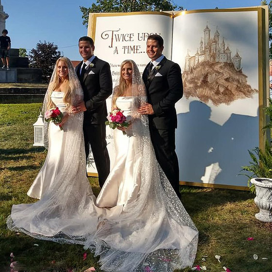 قصة فريدة مميزة لأختين توأم تعيشان حياة متطابقة في كل شيء! صور صورة رقم 12