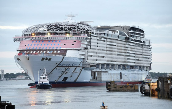 أكبر سفينة في العالم تستعد للإبحار.. وهذا ثمن الرحلة وشروطها صورة رقم 4