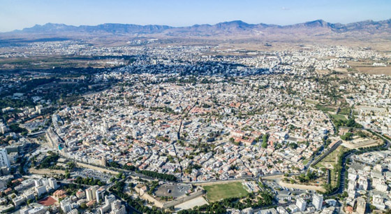 من اليونان إلى إيطاليا.. شاهدوا جمال مدن تحمل طابع البندقية حول أوروبا صورة رقم 7