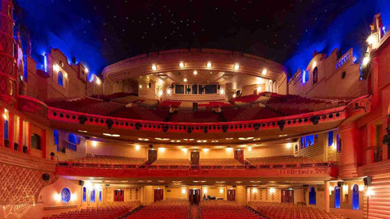 بالصور.. أكبر صالة سينما في العالم تستعد لفتح أبوابها صورة رقم 3